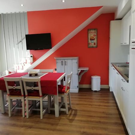 Apartamentos El Rincon De Andrea II Biescas  Dış mekan fotoğraf