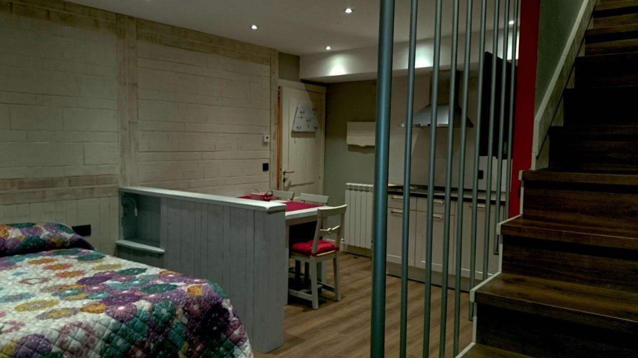 Apartamentos El Rincon De Andrea II Biescas  Dış mekan fotoğraf