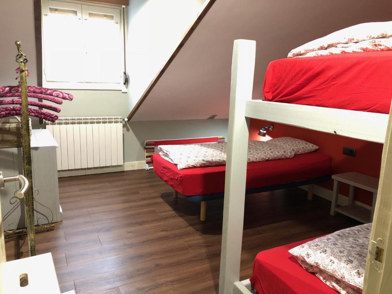 Apartamentos El Rincon De Andrea II Biescas  Dış mekan fotoğraf