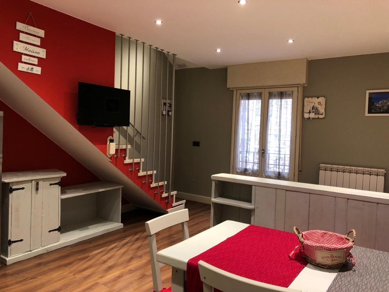 Apartamentos El Rincon De Andrea II Biescas  Dış mekan fotoğraf